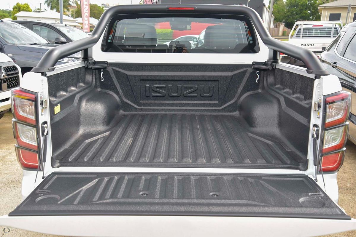 2025 Isuzu D-MAX BLADE 4X4