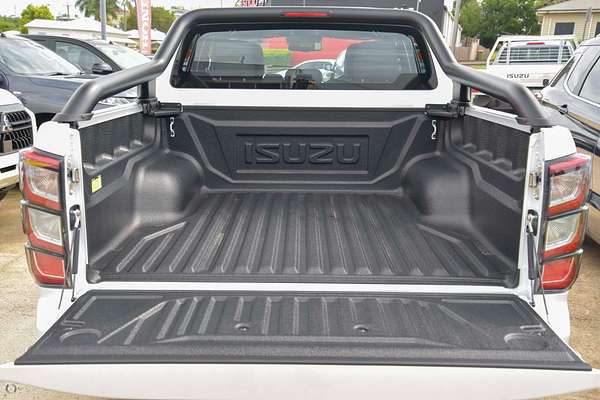 2025 Isuzu D-MAX BLADE 4X4