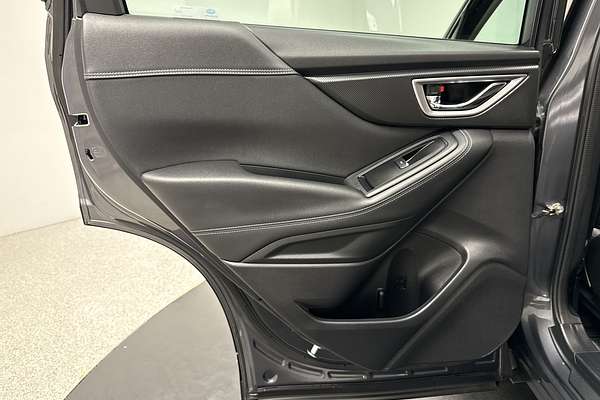 2022 Subaru Forester Hybrid L S5