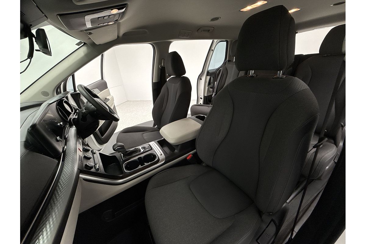 2023 Kia Carnival S KA4