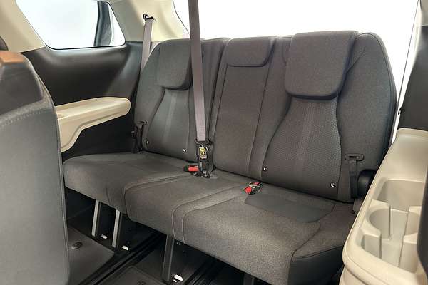 2023 Kia Carnival S KA4