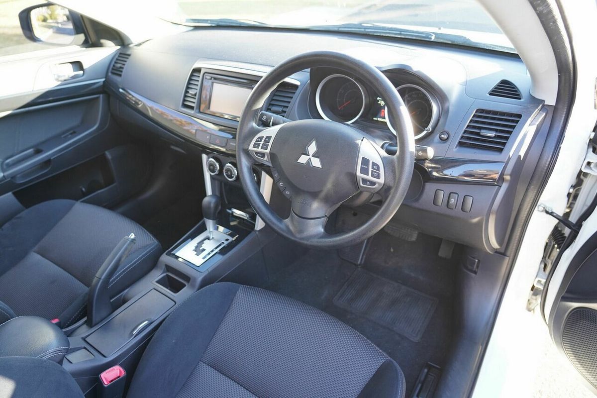 2017 Mitsubishi Lancer ES Sport CF