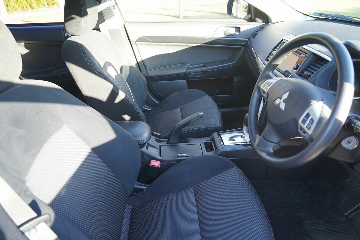 2017 Mitsubishi Lancer ES Sport CF