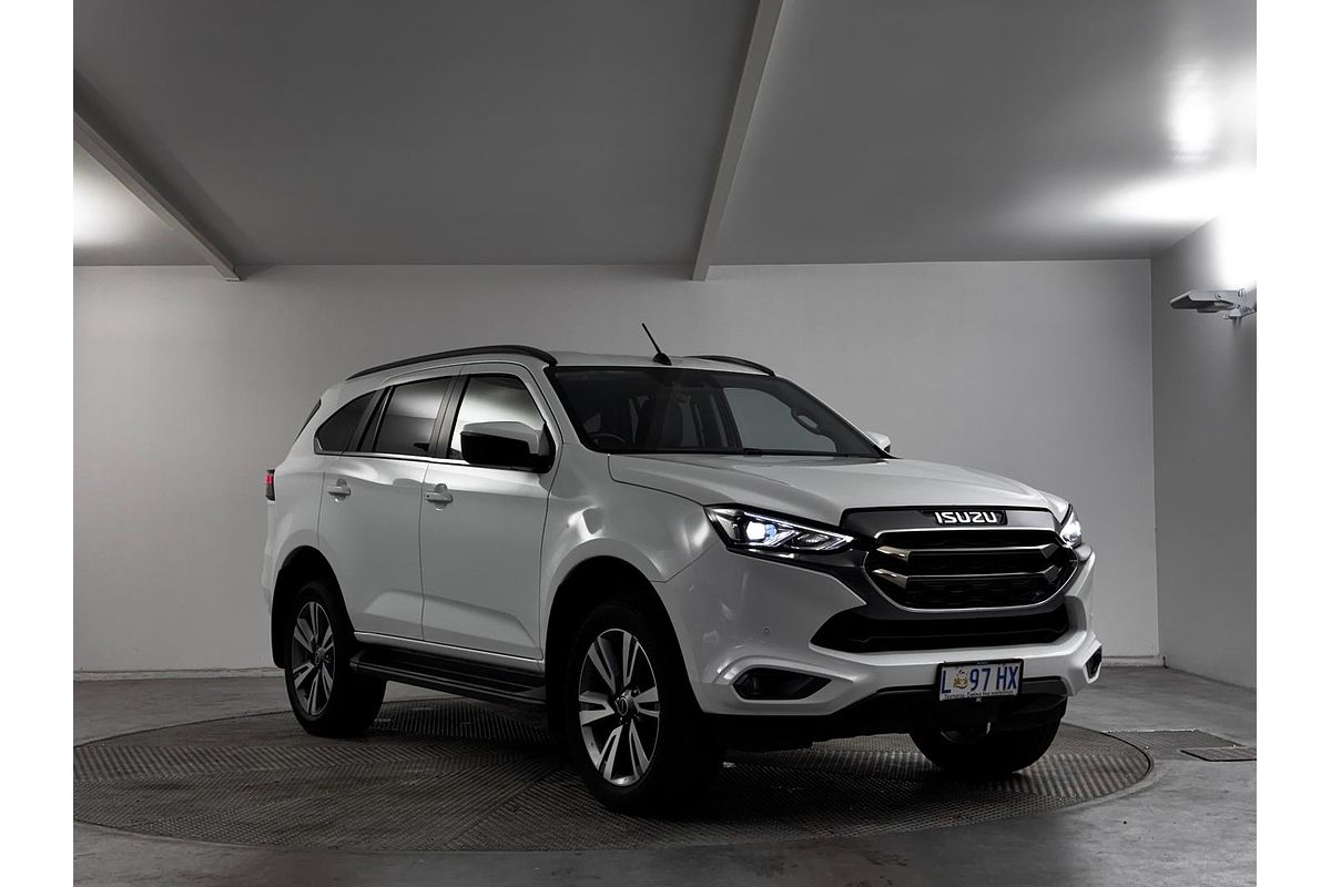 2023 Isuzu MU-X LS-T