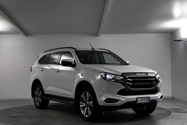 2023 Isuzu MU-X LS-T