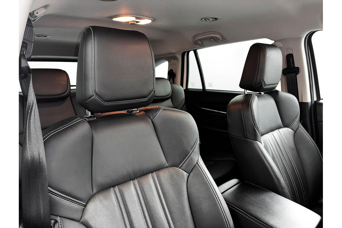 2023 Isuzu MU-X LS-T