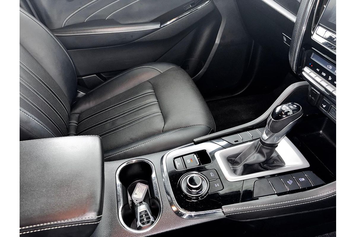2023 Isuzu MU-X LS-T