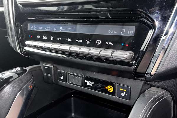 2023 Isuzu MU-X LS-T