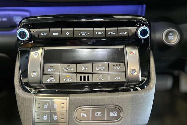 2025 Hyundai INSTER Cross AX.V1