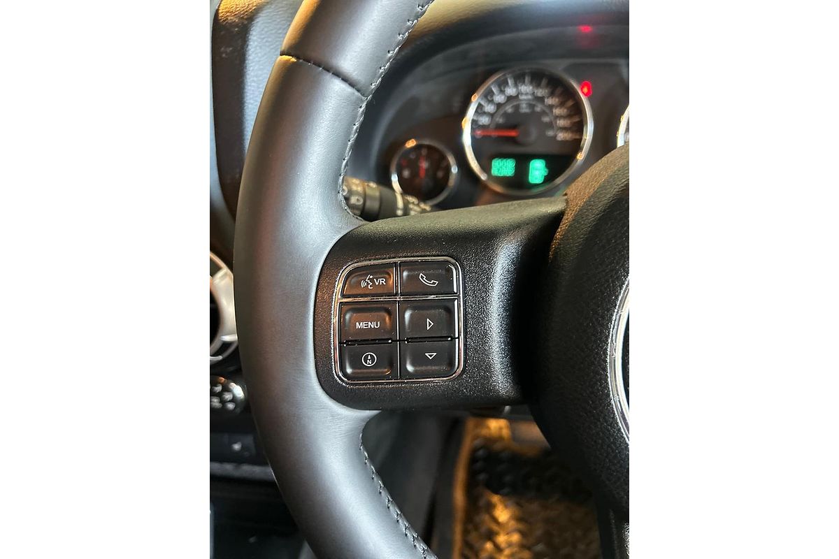 2015 Jeep Wrangler Unlimited Overland JK
