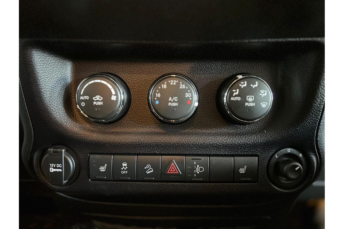 2015 Jeep Wrangler Unlimited Overland JK