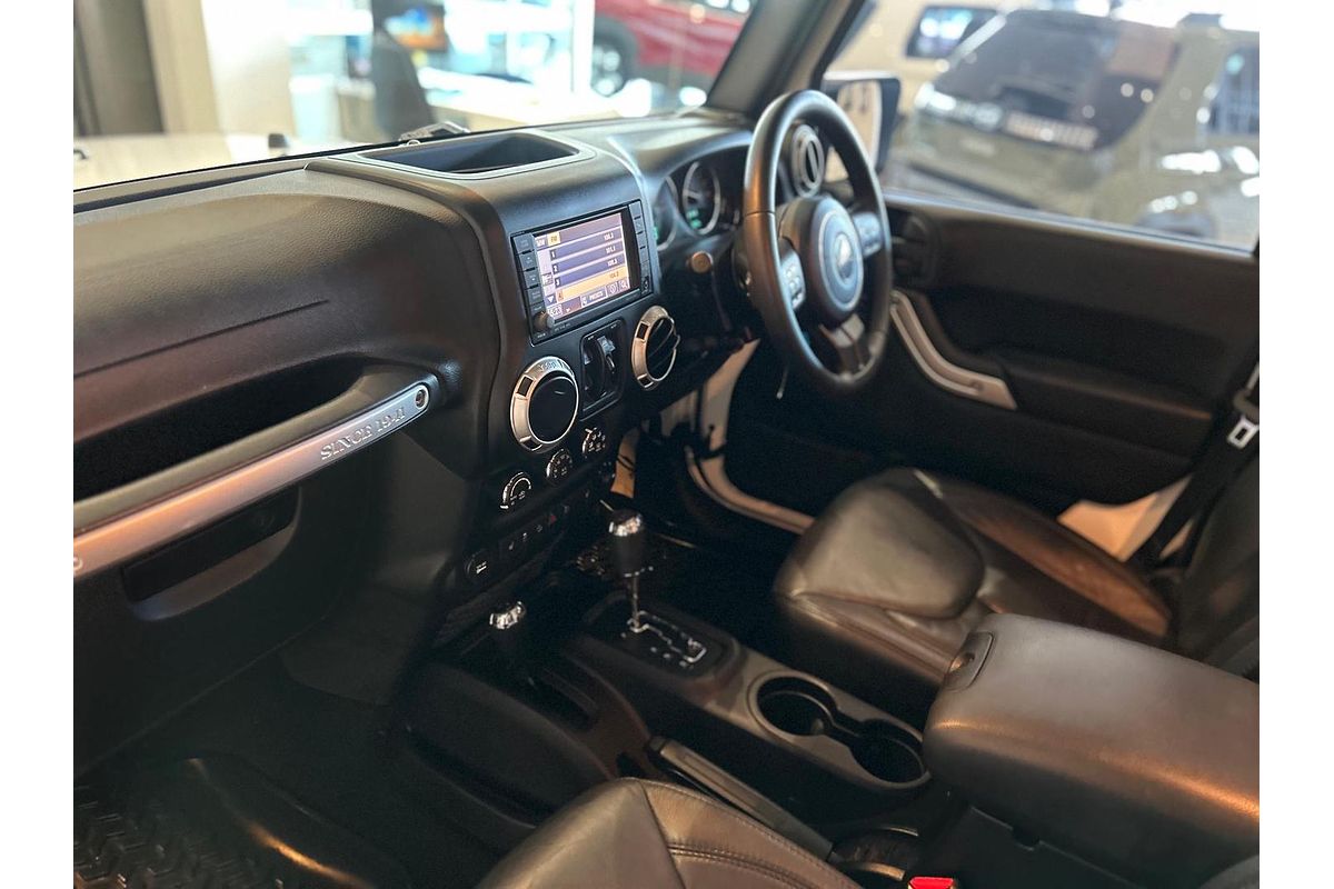 2015 Jeep Wrangler Unlimited Overland JK