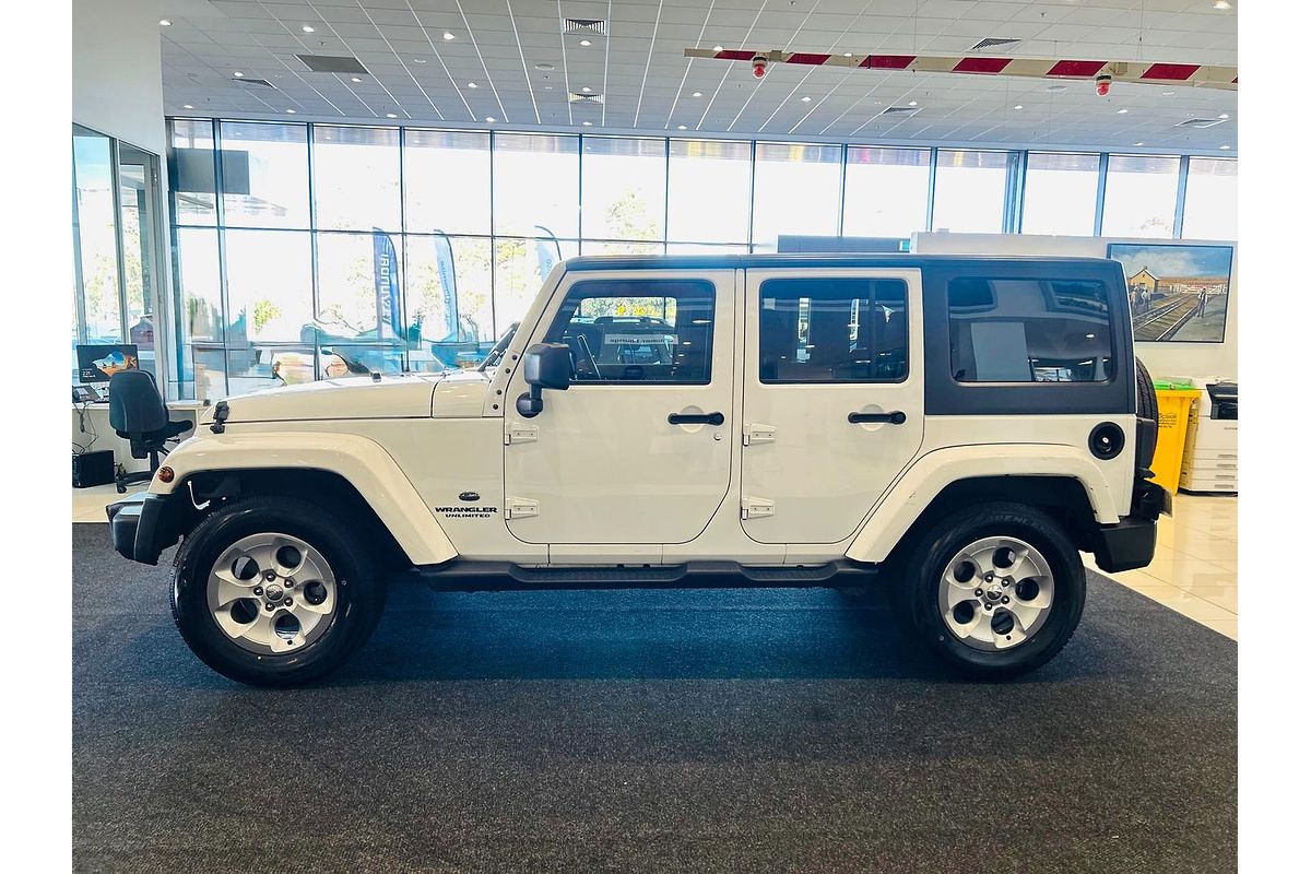 2015 Jeep Wrangler Unlimited Overland JK