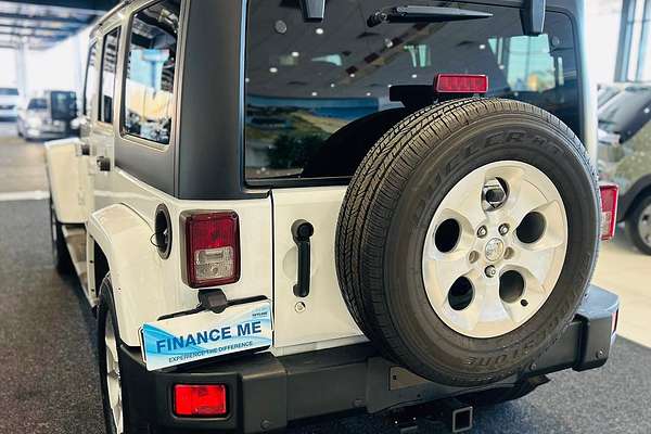 2015 Jeep Wrangler Unlimited Overland JK