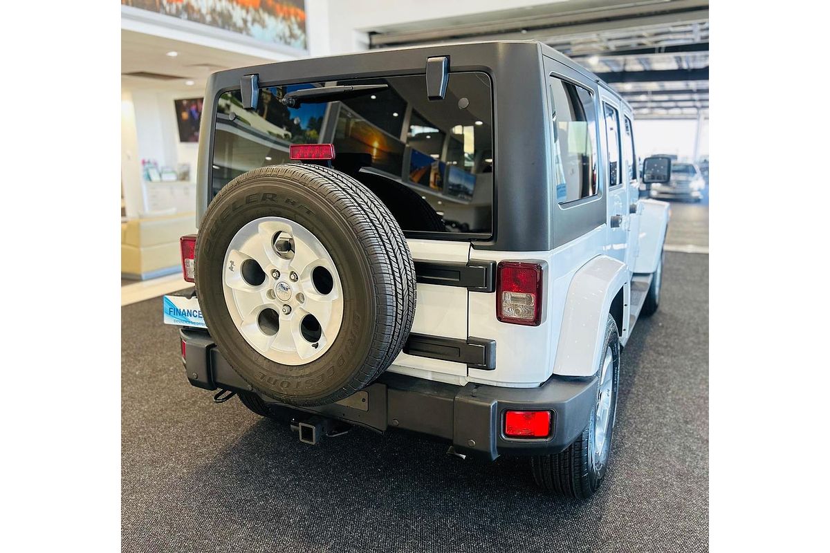 2015 Jeep Wrangler Unlimited Overland JK