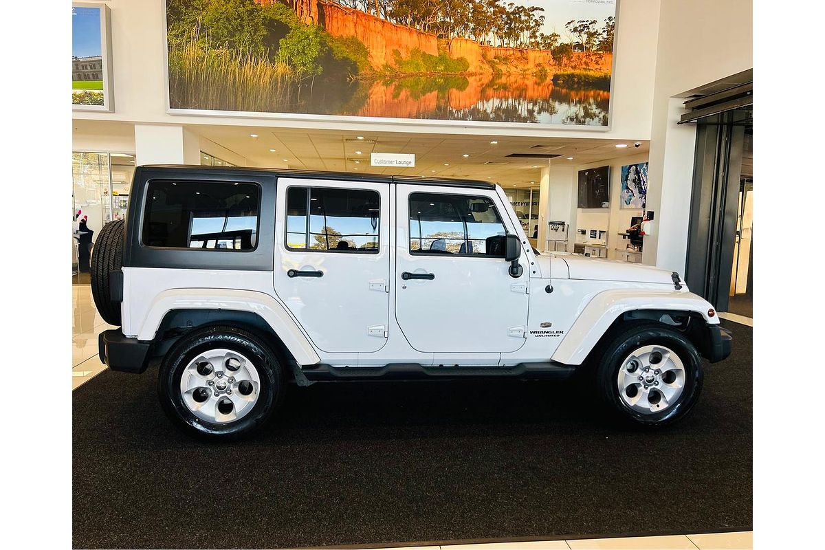 2015 Jeep Wrangler Unlimited Overland JK