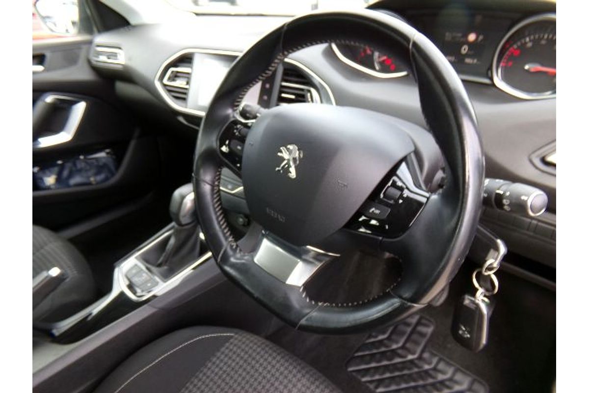 2018 Peugeot 308 Active T9
