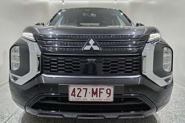 2024 Mitsubishi OUTLANDER OUTLANDER BLACK EDITION 7 SEAT (2WD) ZM2B46