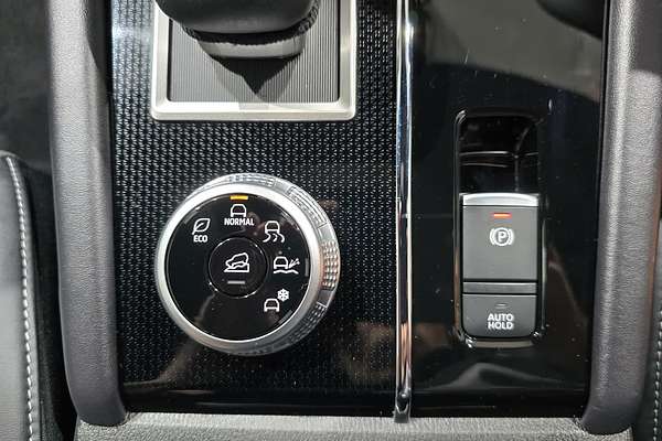 2024 Mitsubishi OUTLANDER OUTLANDER BLACK EDITION 7 SEAT (2WD) ZM2B46