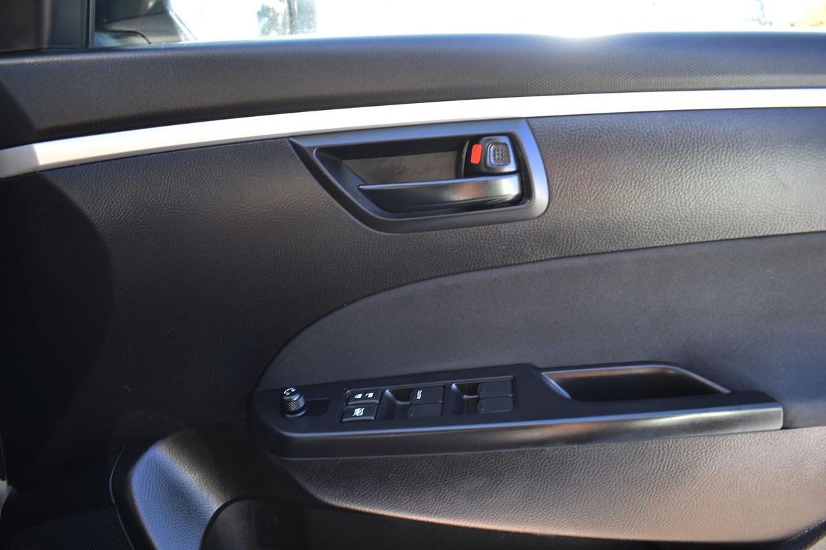 2013 Suzuki Swift GA FZ