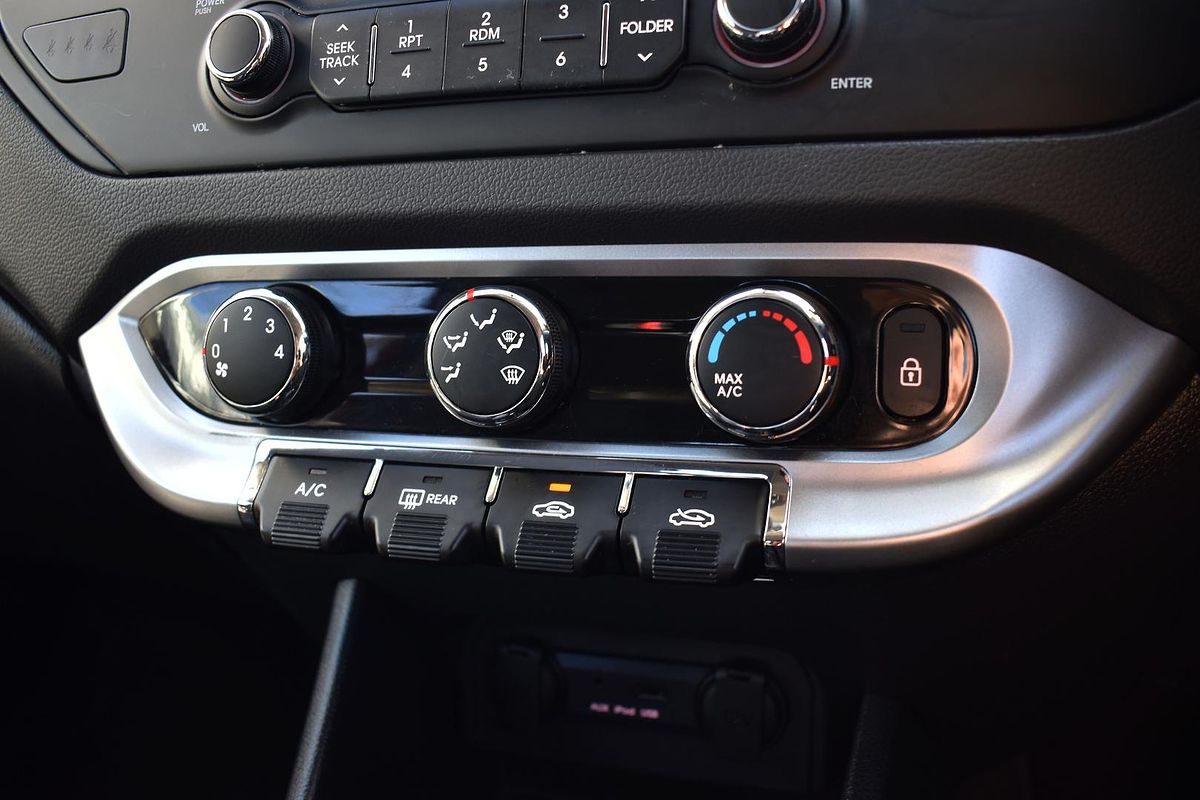 2013 Kia Rio S UB