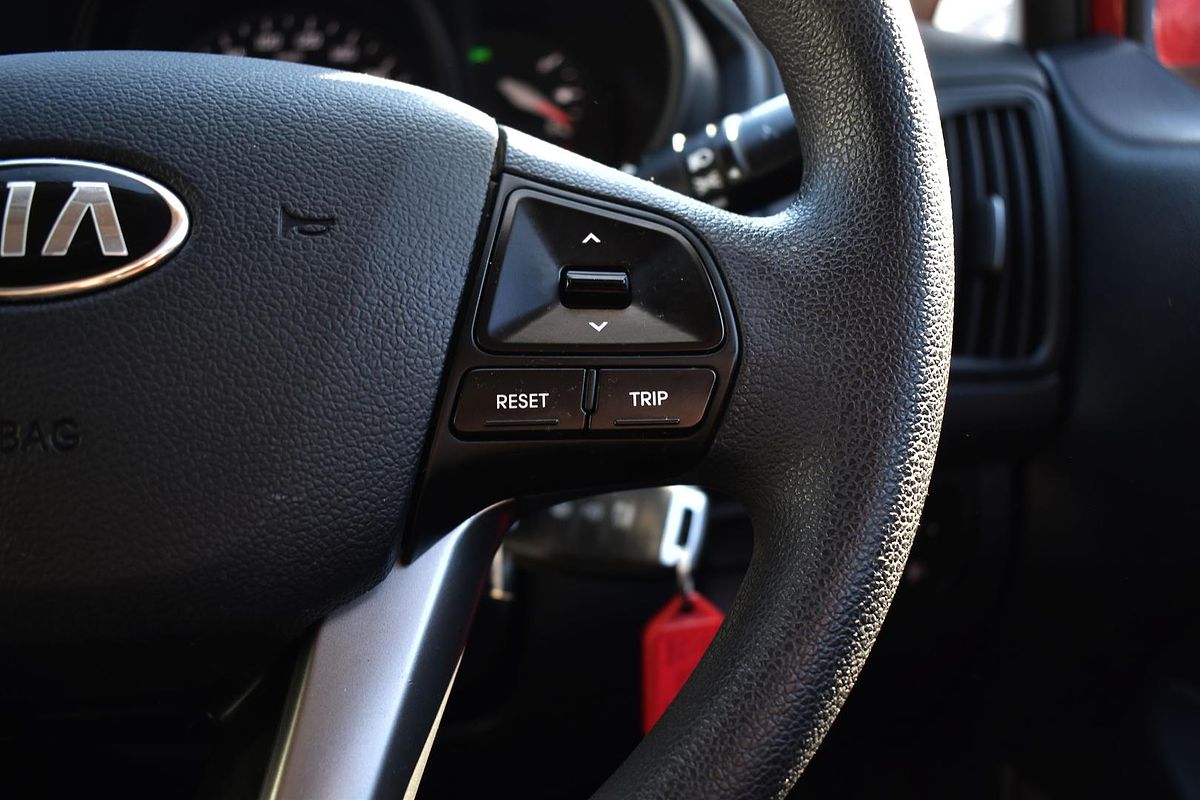 2013 Kia Rio S UB