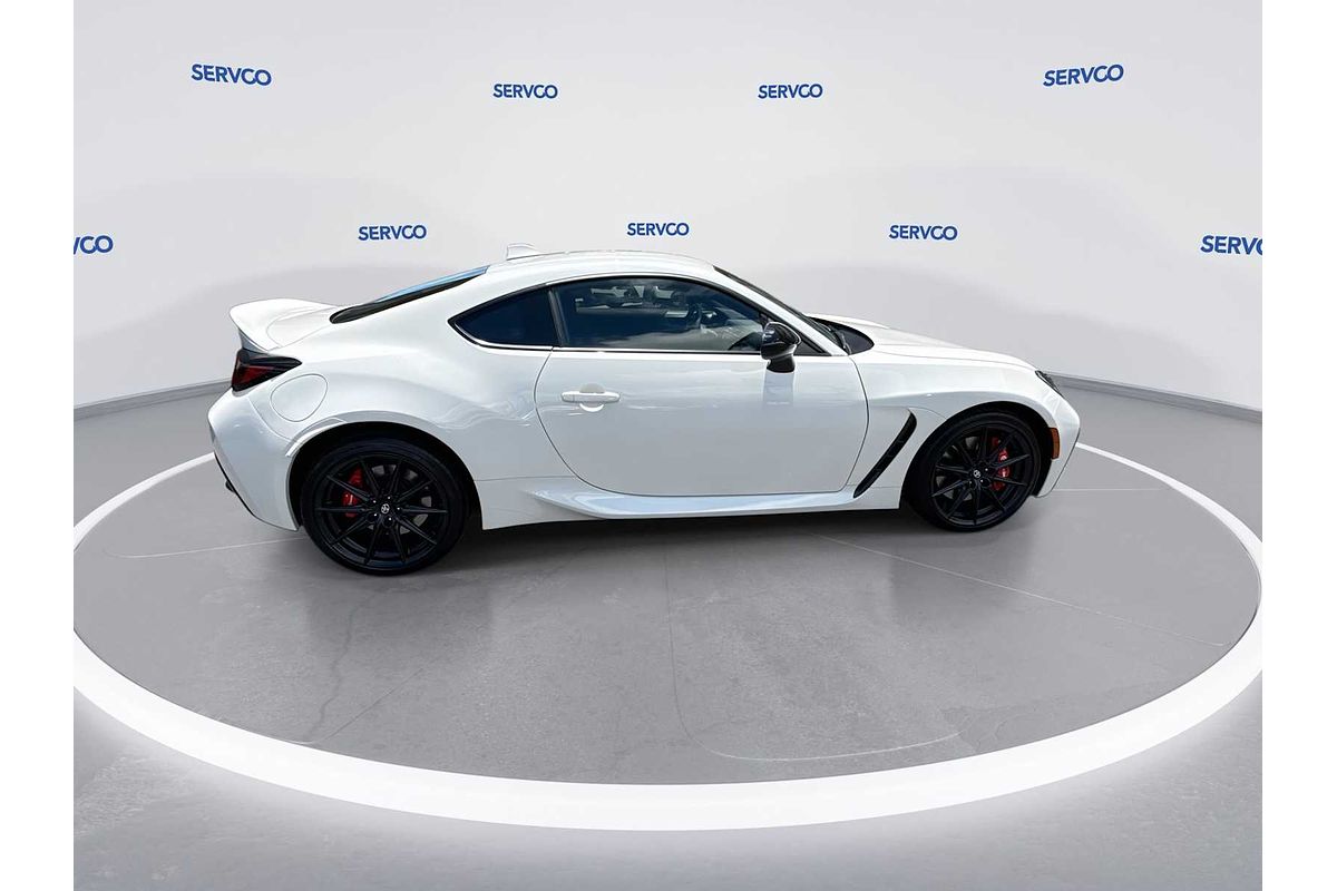 2025 Toyota GR86 Premium