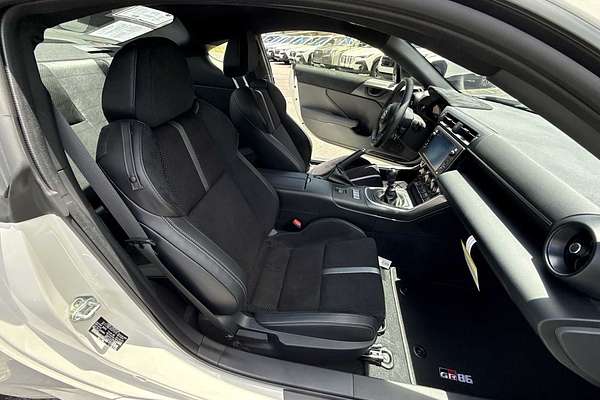 2025 Toyota GR86 Premium
