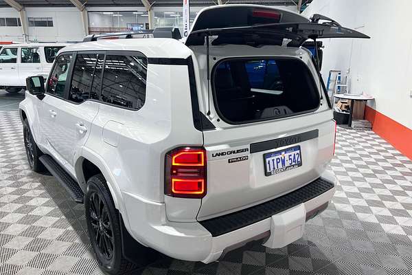 2025 Toyota Landcruiser Prado VX GDJ251R