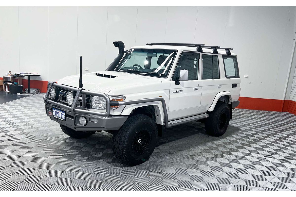 2020 Toyota Landcruiser GXL VDJ76R
