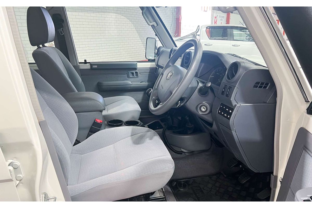 2020 Toyota Landcruiser GXL VDJ76R