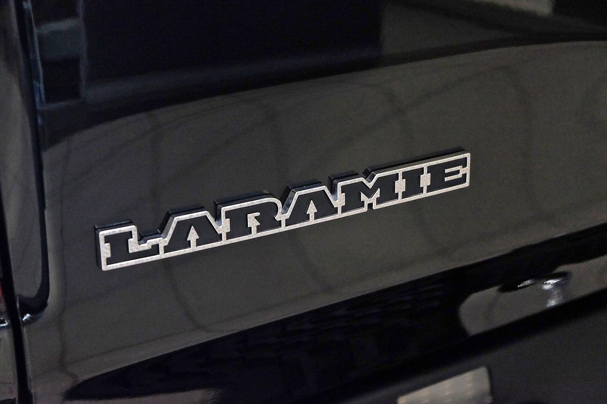 2024 RAM 1500 Laramie Sport Hurricane SO RamBox DT 4X4 SWB