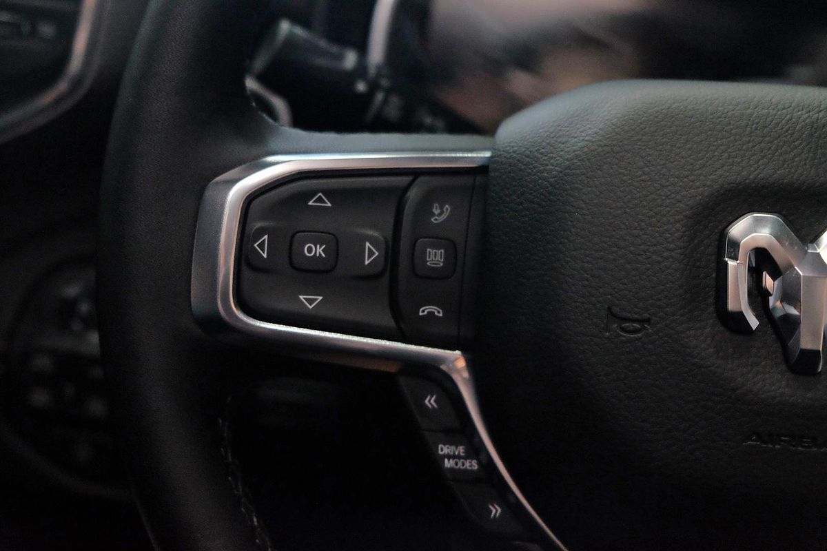 2024 RAM 1500 Laramie Sport Hurricane SO RamBox DT 4X4 SWB
