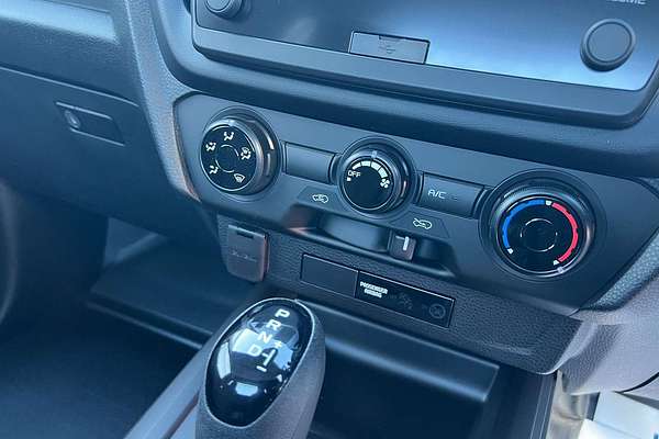 2025 Isuzu D-MAX SX High Ride Rear Wheel Drive