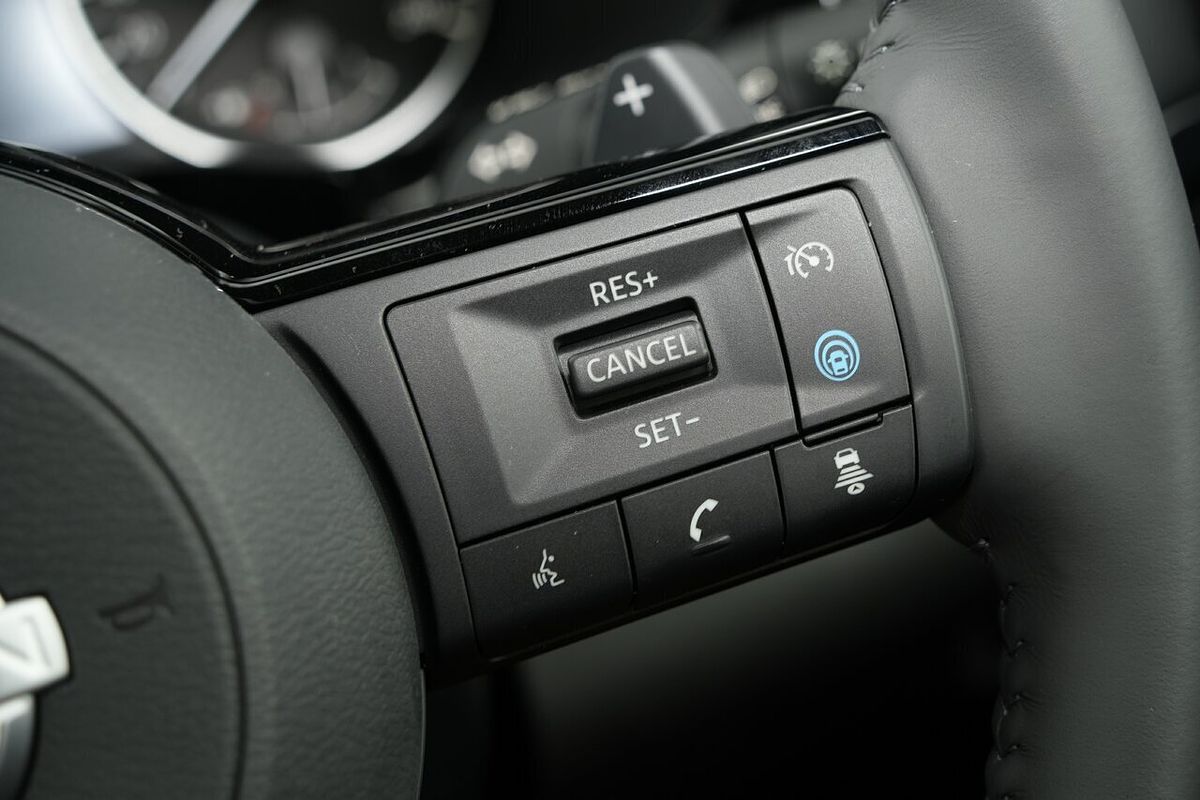 2024 Nissan Pathfinder ST-L R53