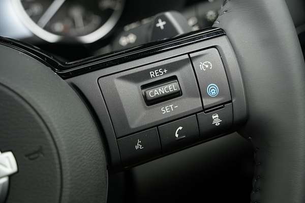 2024 Nissan Pathfinder ST-L R53