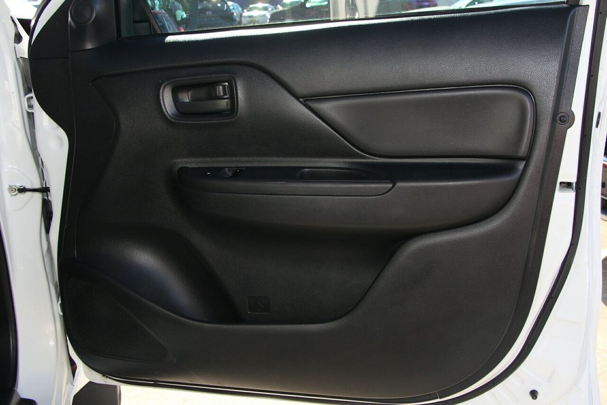 2019 Mitsubishi Triton GLX MR Rear Wheel Drive