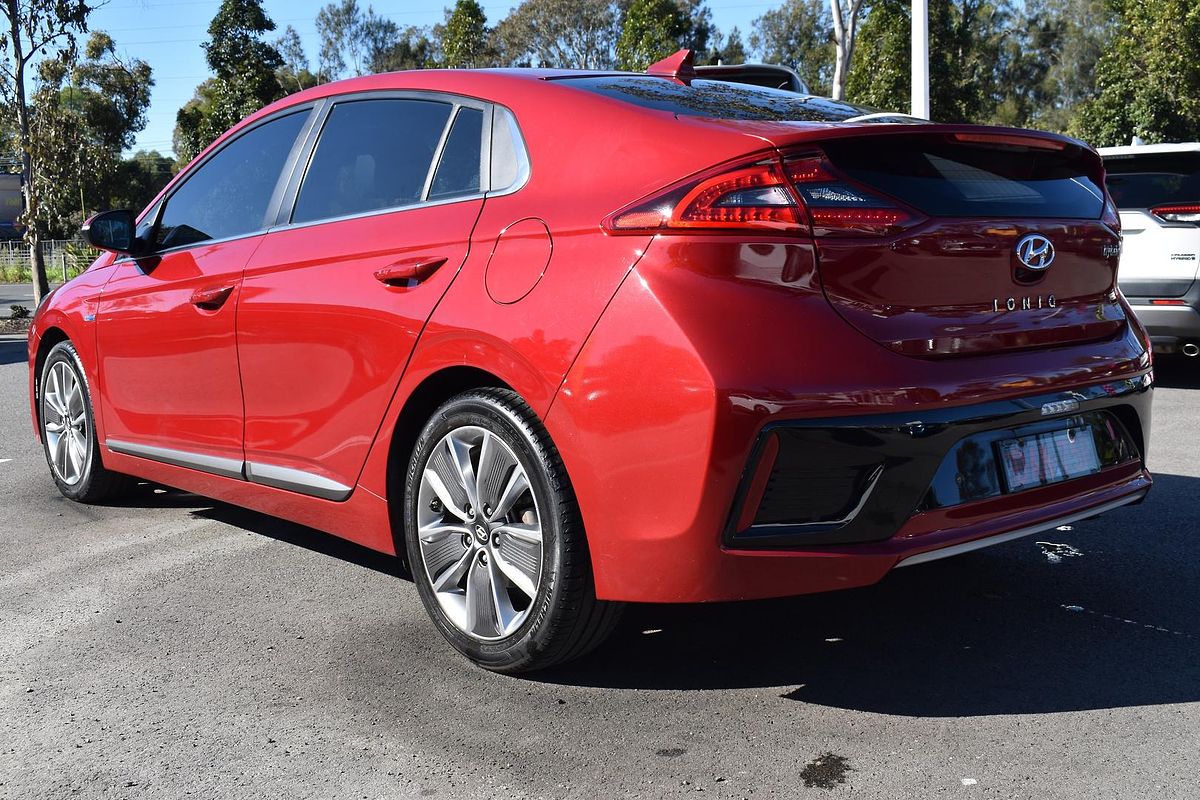 2018 Hyundai IONIQ Hybrid Premium AE.2
