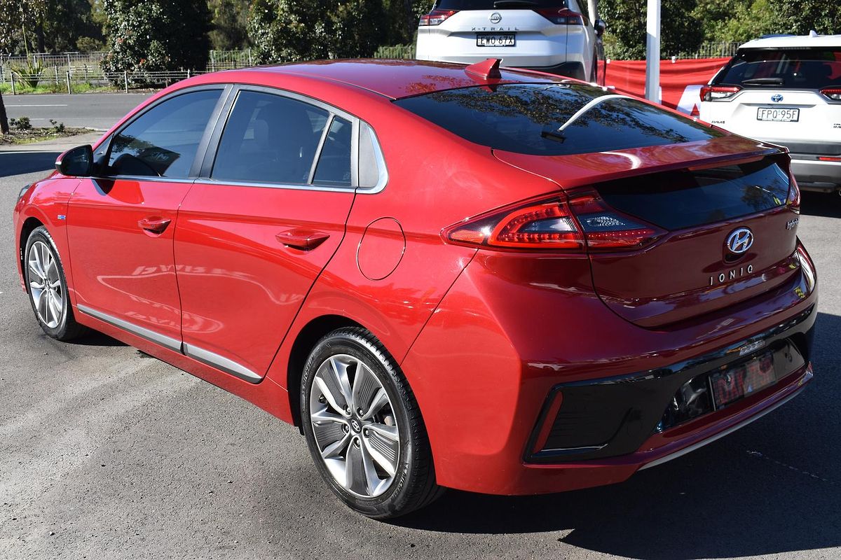 2018 Hyundai IONIQ Hybrid Premium AE.2