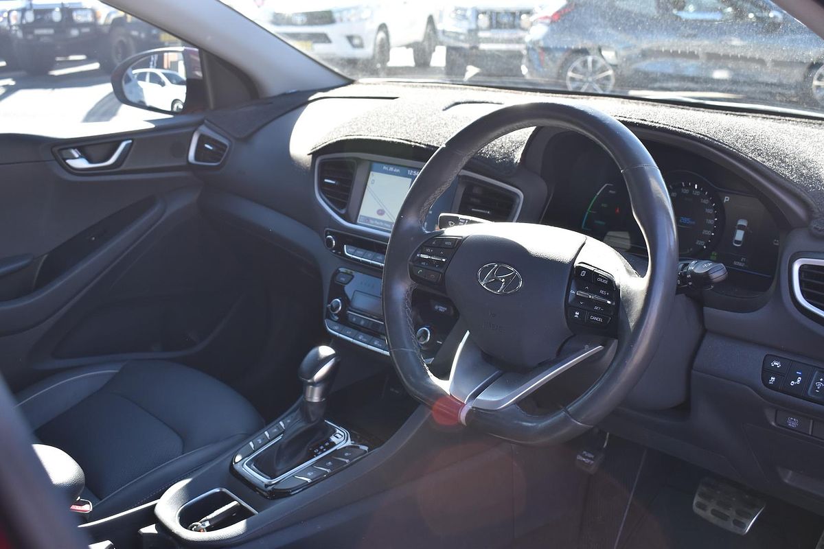 2018 Hyundai IONIQ Hybrid Premium AE.2