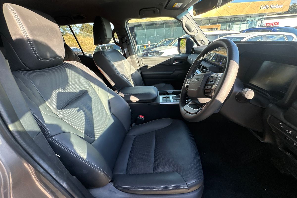 2024 Toyota Landcruiser Prado VX GDJ251R