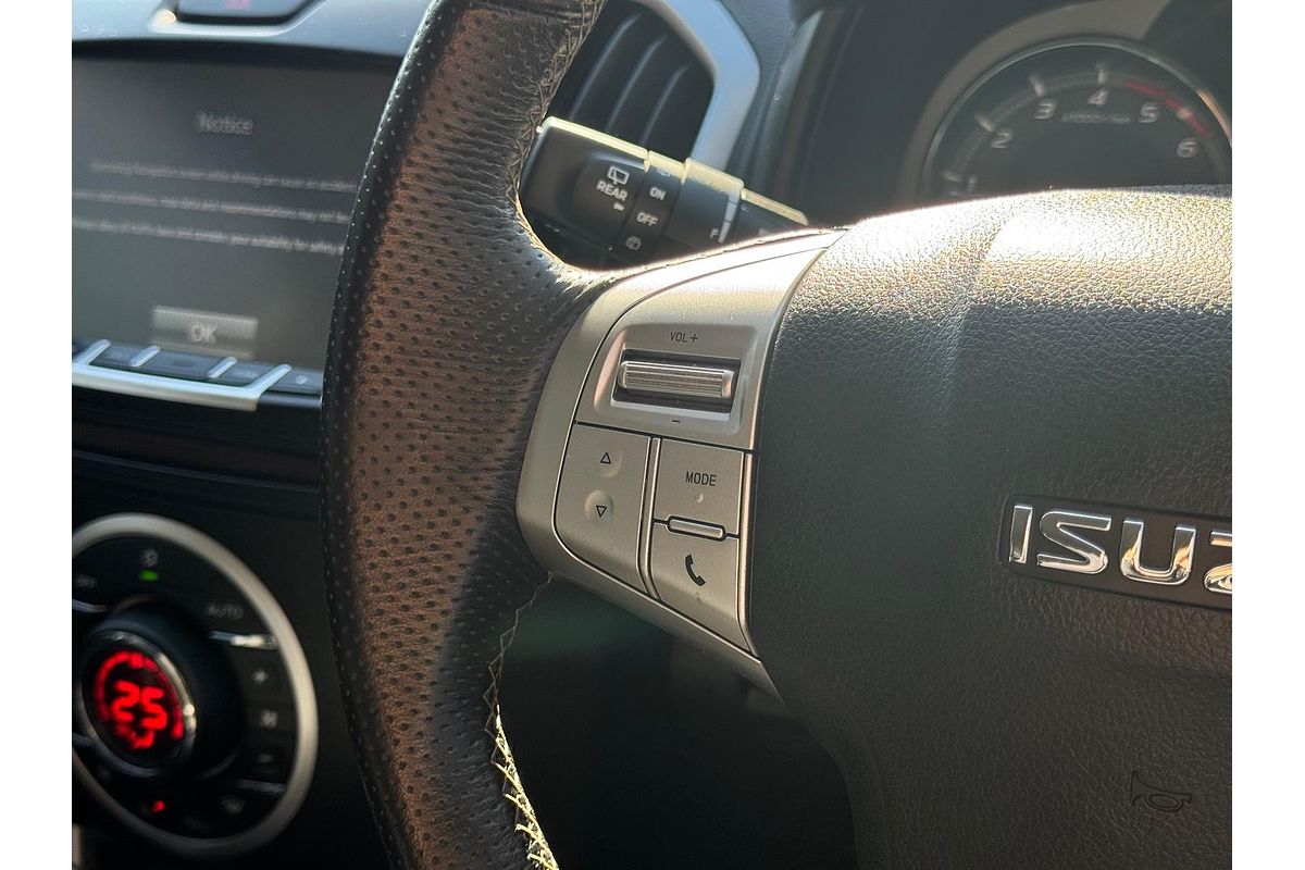 2021 Isuzu MU-X LS-U