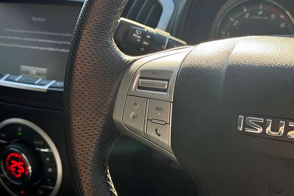 2021 Isuzu MU-X LS-U