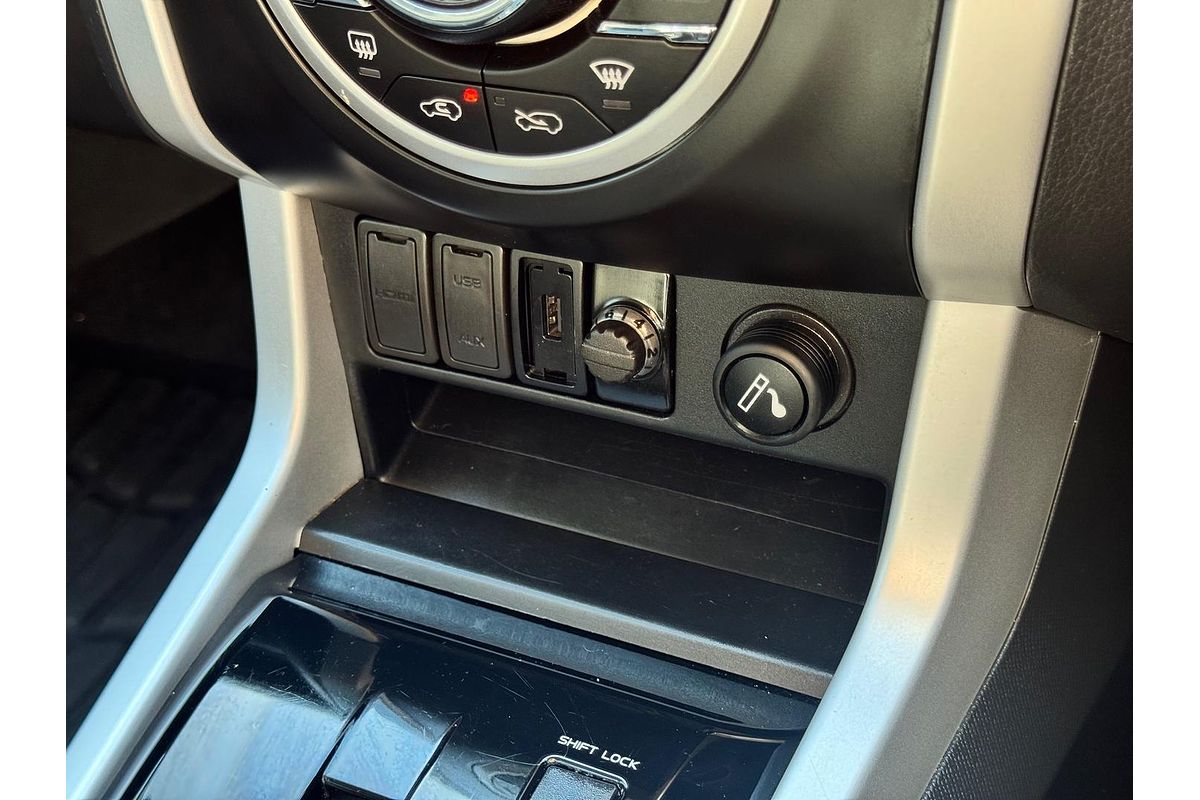 2021 Isuzu MU-X LS-U