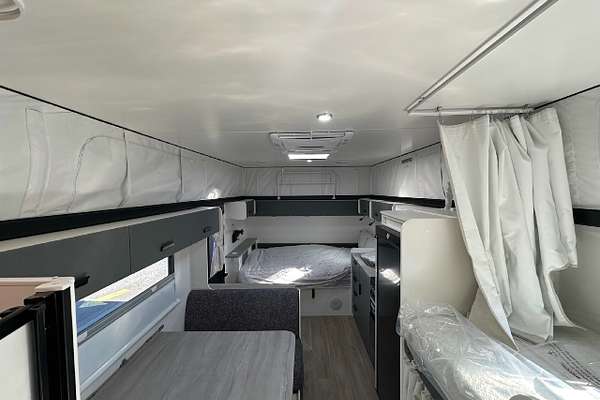 2025 Jayco STARCRAFT POPTOP 17.58-3.BP.SC-MY25