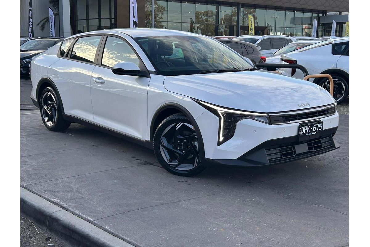 2025 Kia K4 Sport+ CL4m