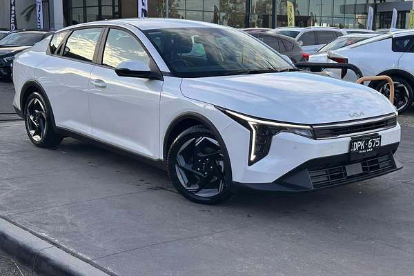 2025 Kia K4 Sport+ CL4m