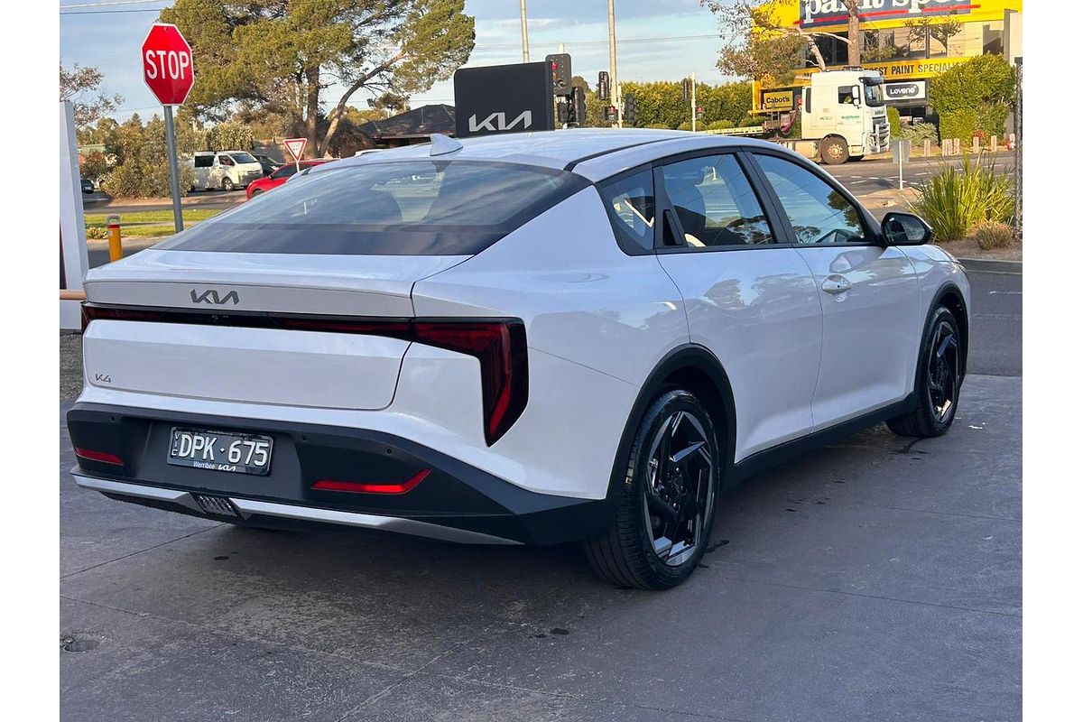 2025 Kia K4 Sport+ CL4m
