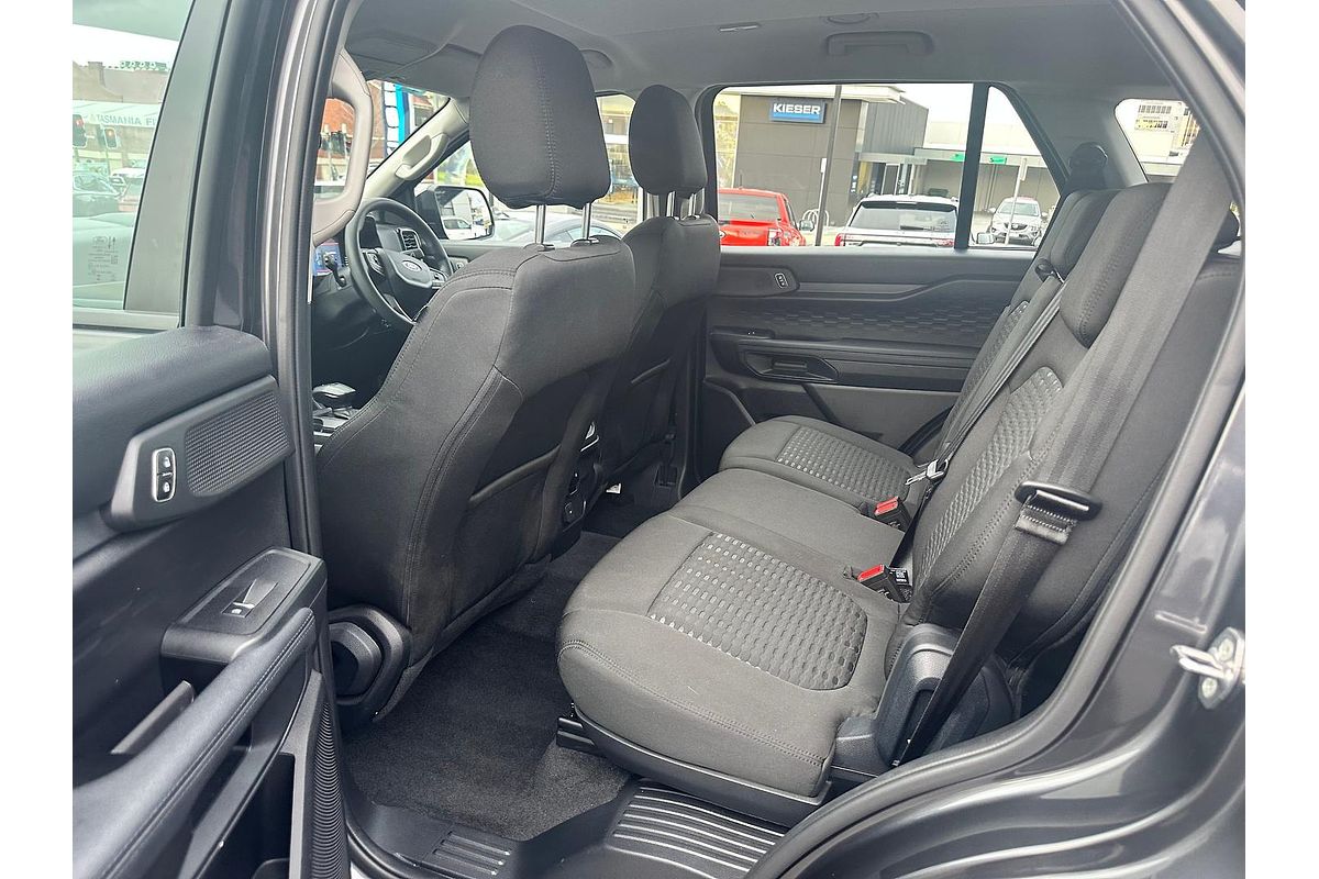 2024 Ford Everest Ambiente 2.0L