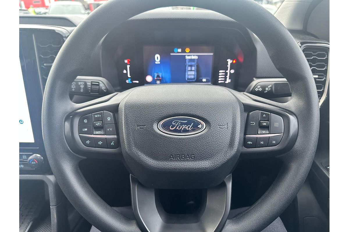 2024 Ford Everest Ambiente 2.0L